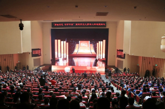 向榜样学习丨我院两名医护被授予宝鸡市“见义勇为人物”光荣称号！