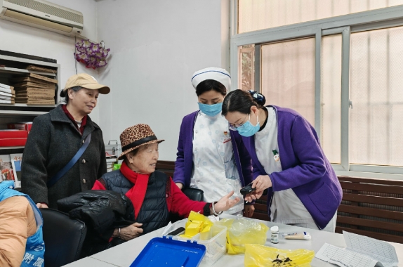 我院开展“3.5”学雷锋纪念日主题志愿服务活动